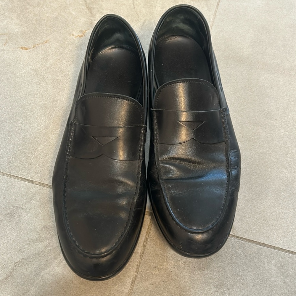 Tods loafers in black
